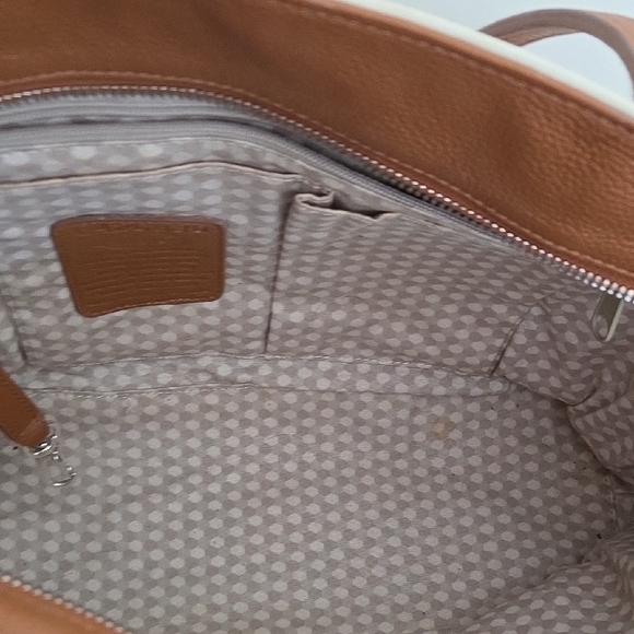 Brighton Floral Blue, Brown & Cream Tote w/leather straps & Zip Closure - Picture 7 of 16